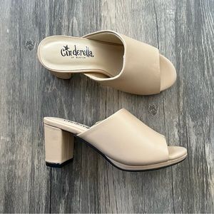 beige mules size 2.5
